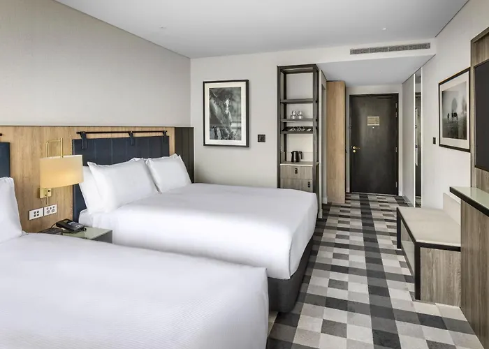 Deluxe Queen Room